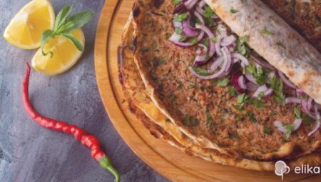 Ev Yapımı Lahmacun Nasıl Yapılır?