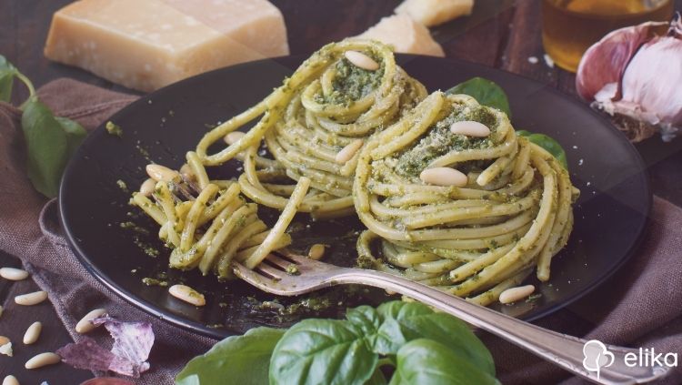 Pesto Soslu Spagetti Nasıl Yapılır?