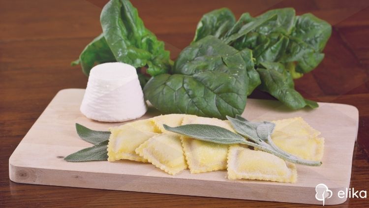 Ricotta Ve Ispanaklı Ravioli Tarifi